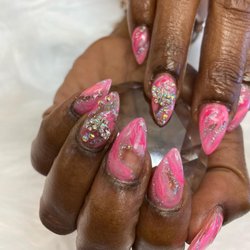 Hollywood Nails