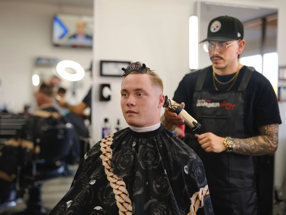 DIAMOND BLADE BARBER STUDIO Updated September 2024 40 Photos & 26