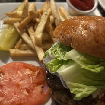1518 Bar & Grill - Cheeseburger - Bars Near Me - Philadelphia, Pennsylvania 1518 Bar & Grill - Cheeseburger - Bars Near Me - Philadelphia, Pennsylvania