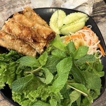 King Com Tam - Cha gio egg roll appetizer $11.99 - Vietnamese Near Me - San Gabriel, California King Com Tam - Cha gio egg roll appetizer $11.99 - Vietnamese Near Me - San Gabriel, California