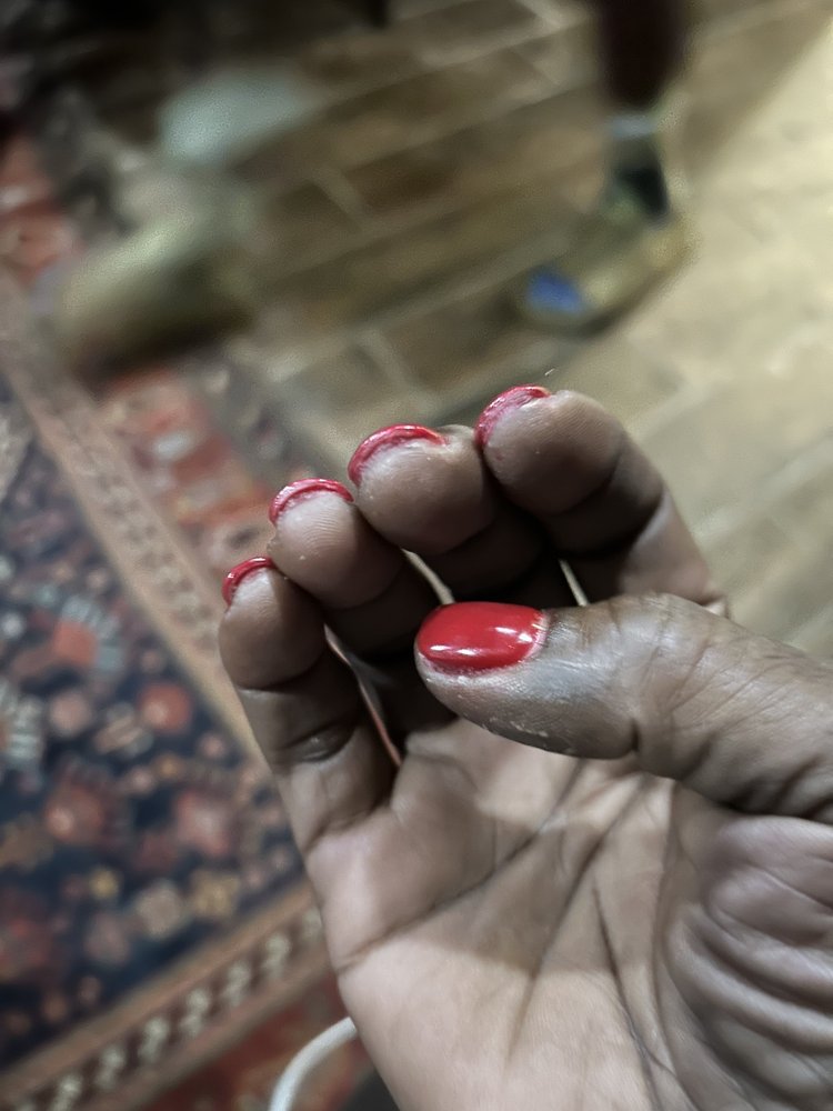 Organic Nails Logo