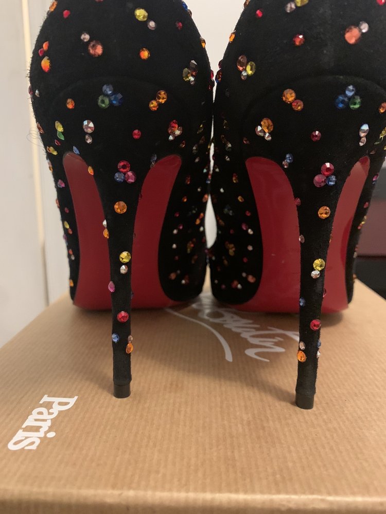 VILLAGE SHOE REPAIR 14 Photos & 24 Reviews 7019 Three Chopt Rd