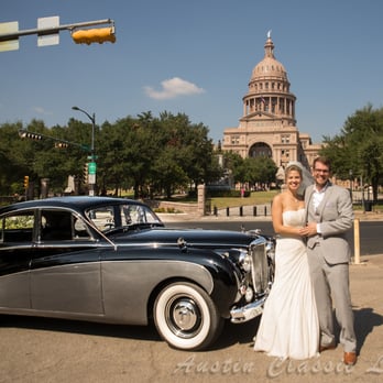 Austin Classic Limo - Capitol - Limos Near Me Austin Classic Limo - Capitol - Limos Near Me