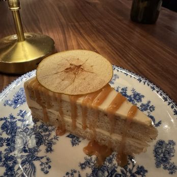 Bar Tutto - Apple Cake - Italian Near Me - Chicago, Illinois Bar Tutto - Apple Cake - Italian Near Me - Chicago, Illinois