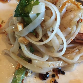 Thai Cuisine - Shrimp Pad thai - Thai Near Me - Austin, Texas Thai Cuisine - Shrimp Pad thai - Thai Near Me - Austin, Texas