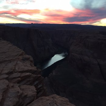 Horseshoe Bend - Sunset is beautiful... bring your DSLR! - Hiking Near Me - Page, Arizona Horseshoe Bend - Sunset is beautiful... bring your DSLR! - Hiking Near Me - Page, Arizona