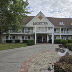 Church Hill Inn - Churchill Inn
