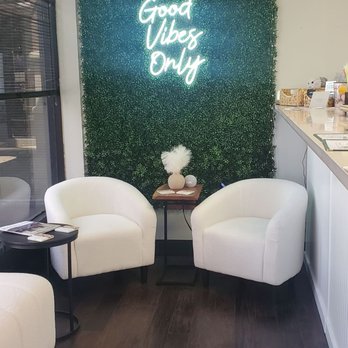 Healthy Vibes Lex - Interior - Juice Bars & Smoothies Near Me - Lexington, Kentucky