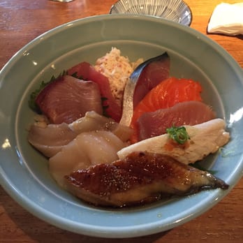 Gintei - Chirashi bowl for lunch $20, unagi, white salmon, albacore, king salmon, blue fin tuna, scallop, fresh crab meat - Japanese Near Me - San Bruno, California Gintei - Chirashi bowl for lunch $20, unagi, white salmon, albacore, king salmon, blue fin tuna, scallop, fresh crab meat - Japanese Near Me - San Bruno, California