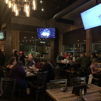 Spears Bourbon Burgers Beer - Sports bar ambience - New American Near Me - Wheeling, Illinois Spears Bourbon Burgers Beer - Sports bar ambience - New American Near Me - Wheeling, Illinois