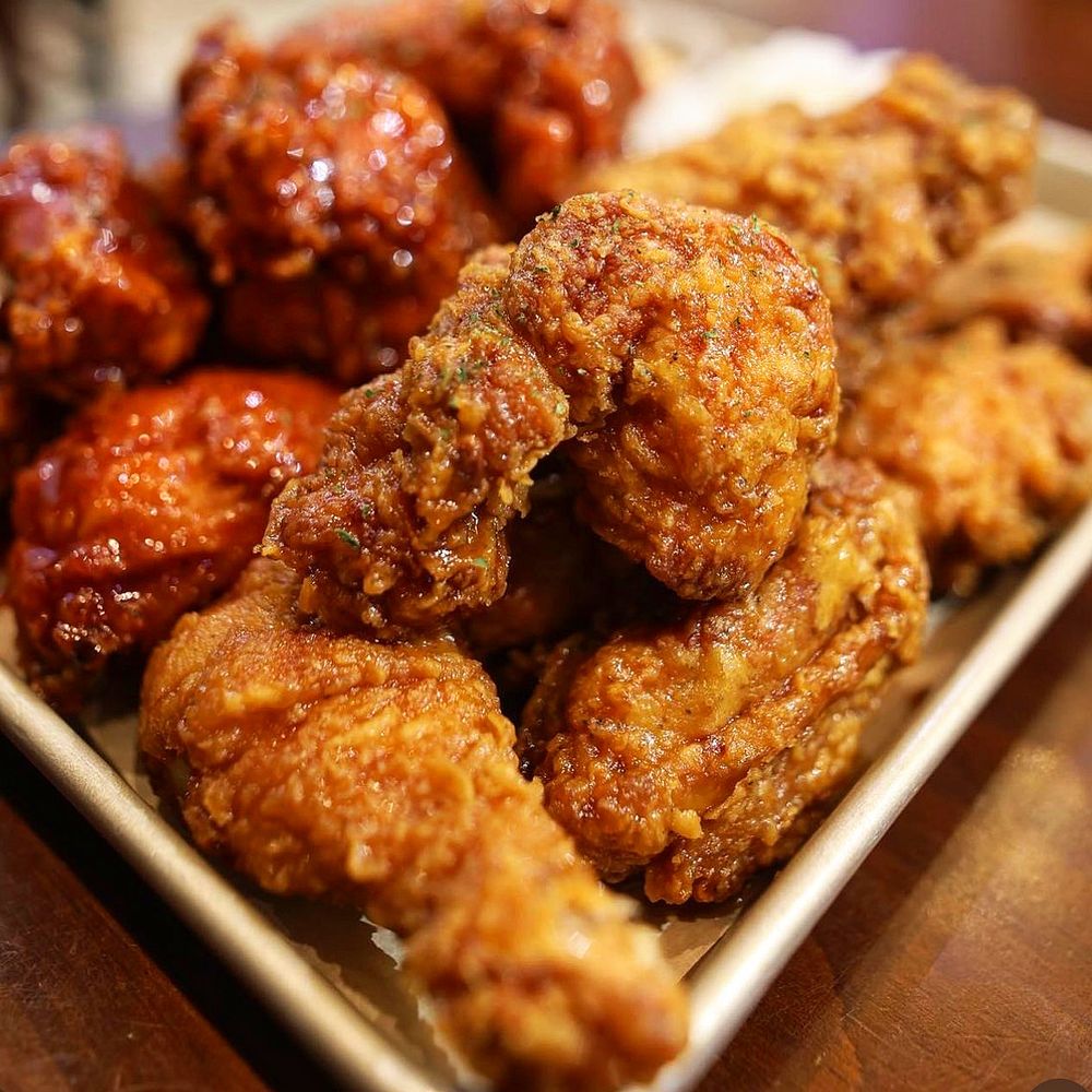 Seoul Chicken - Korean Fried Chicken Logo