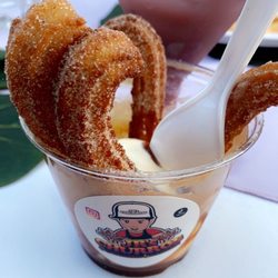 JR’s Churros - Party catering