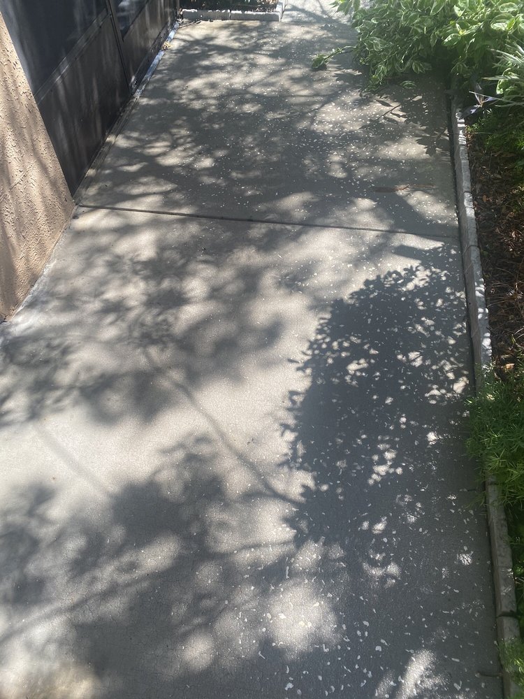 Slide of Reliant Roof Cleaning & Pressure Washing