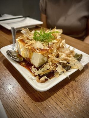 Wu Wei Din Chinese Cuisine by null