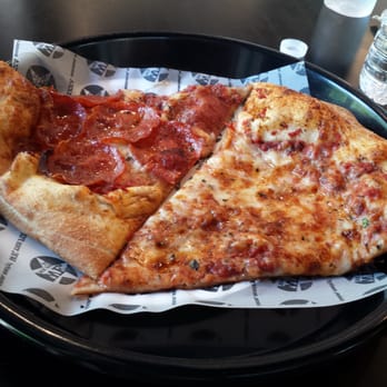 We, The Pizza - A lovely slice of plain and pepperoni, my test of any pizza joint - Pizza Near Me - Arlington, Virginia We, The Pizza - A lovely slice of plain and pepperoni, my test of any pizza joint - Pizza Near Me - Arlington, Virginia