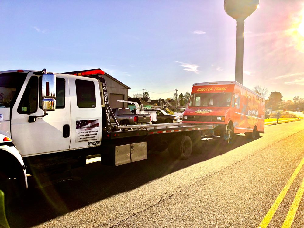 HAMMER TOWING & HAULING Updated September 2024 309 Photos 206