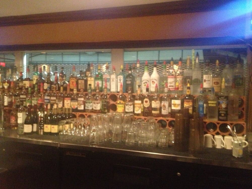 Tru Shots Bar & Grille Logo