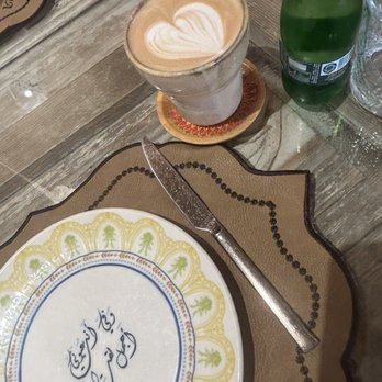 Arada Cafe - Vanilla latte, sparkling water - Breakfast & Brunch Near Me - Istanbul, 34 Arada Cafe - Vanilla latte, sparkling water - Breakfast & Brunch Near Me - Istanbul, 34