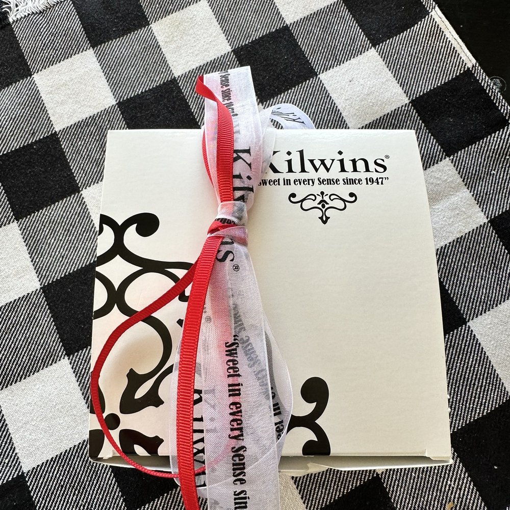 Kilwins Ice Cream - Chocolate - Fudge - Beautiful gift wrapped chocolate covered strawberries - Ice Cream & Frozen Yogurt Near Me - Parker, Colorado Kilwins Ice Cream - Chocolate - Fudge - Beautiful gift wrapped chocolate covered strawberries - Ice Cream & Frozen Yogurt Near Me - Parker, Colorado