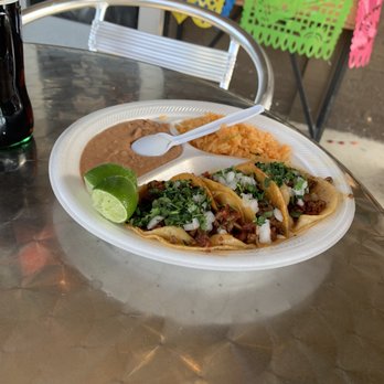 Ambro's Tacos Y Más - Taco plate - Tacos Near Me - Denton, Texas