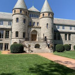 Villa Duchesne and Oak Hill School