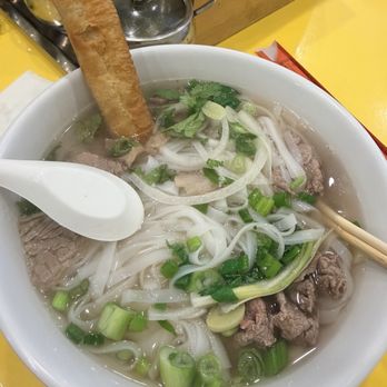 Tenten - Combination Phở / Phở Tái Gầu - Vietnamese Near Me - New York, New York Tenten - Combination Phở / Phở Tái Gầu - Vietnamese Near Me - New York, New York