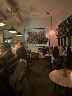 Heavenly Creatures by null