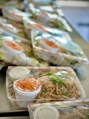 Banh Mi & Che Cali by null