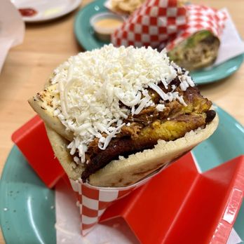 Aleida’s Restaurant - Arepa Pabellon - Mexican Near Me - Cedar Park, Texas