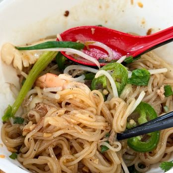 Tan Dinh Cafe - The noodles was super soggy and oily, and all I could taste was the sauce - Vietnamese Near Me - San Jose, California Tan Dinh Cafe - The noodles was super soggy and oily, and all I could taste was the sauce - Vietnamese Near Me - San Jose, California