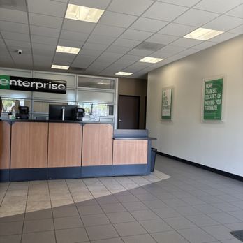 Enterprise Rent-A-Car - Helpful Customer Counter - Car Rental Near Me - Temecula, California