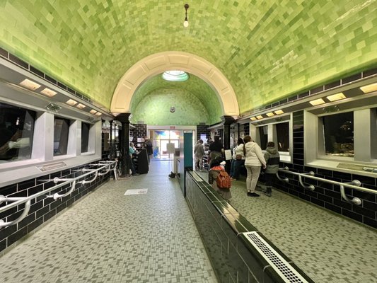 Belle Isle Aquarium by null