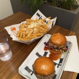 Mini Cut - Cheese Burger Mini Cut - Cheese Burger