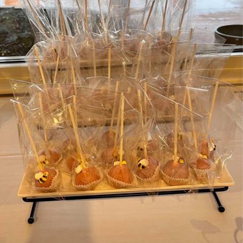 Sorella's Cake Studio - Custom Cakes Near Me - Livonia, Michigan