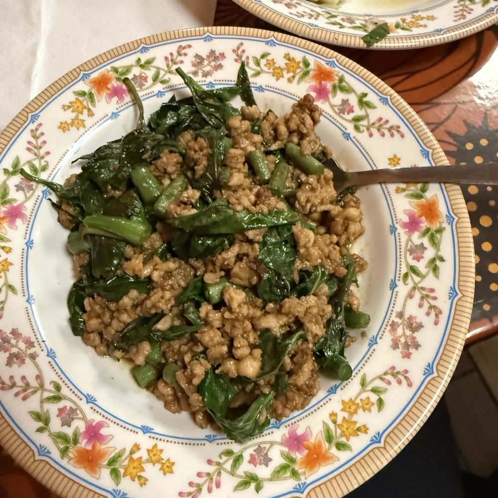 Ghin Khao Eat Rice - Krapow Gai- chicken and basil. Gosh, really good - Thai Near Me - Chicago, Illinois Ghin Khao Eat Rice - Krapow Gai- chicken and basil. Gosh, really good - Thai Near Me - Chicago, Illinois