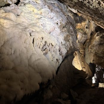 Crystal Cave - Tours Near Me - Kutztown, Pennsylvania