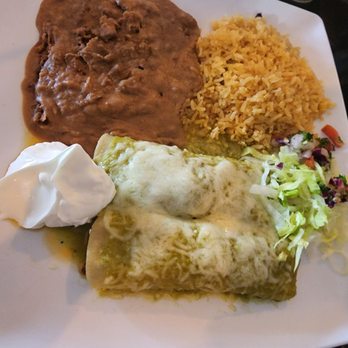 4 Caminos - Enchilada suiza - Food Stands Near Me - Vancouver, Washington