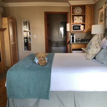 Moonstone Cottages - Comfy bed - Hotels Near Me - Cambria, California