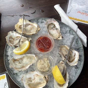 Barbara's Fishtrap - Seafood Near Me - Half Moon Bay, California