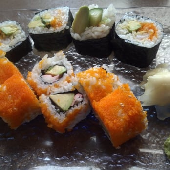 Daruma Restaurant - First round of sushi. - Japanese Near Me - Schaumburg, Illinois