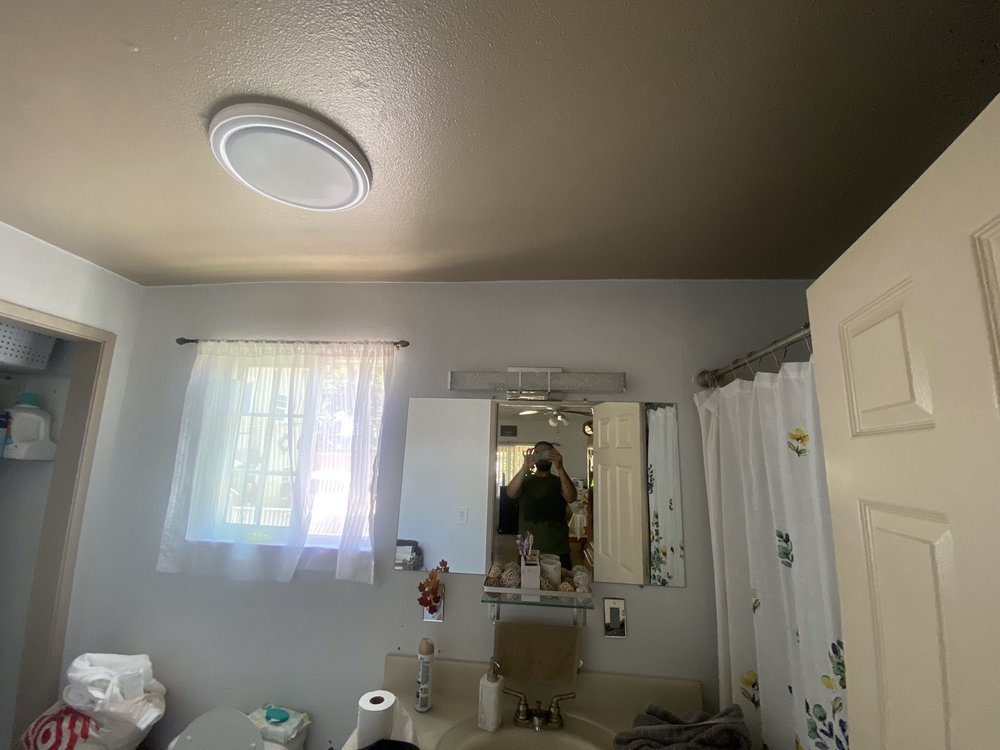 Slide of Richard’s Electrical Services