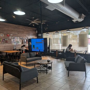 Sus Hi Eatstation - Game area - Japanese Near Me - Orlando, Florida
