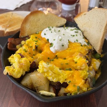 The Chocolate Gallery Cafe - Skillet & Sourdough - New American Near Me - Warren, Michigan