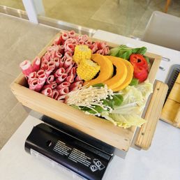 Hinoki Wood Steam Beef Hinoki Wood Steam Beef
