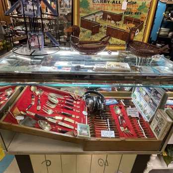 Yesterday's Treasures Today Marketplace - Inclosed show box - Antiques Near Me - Dickson, Tennessee Yesterday's Treasures Today Marketplace - Inclosed show box - Antiques Near Me - Dickson, Tennessee