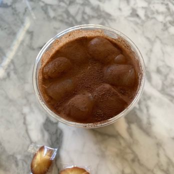 STAE CAFE - Choco latte (iced, topped with with more choco powder) - Cafes Near Me - Markham, Ontario