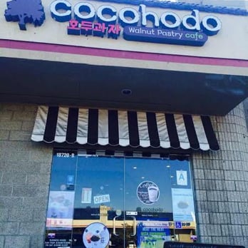 Cocohodo - Outside of the shop! - Desserts Near Me - Rowland Heights, California
