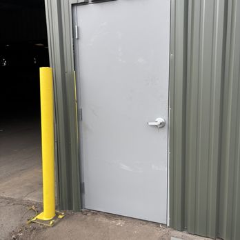 Pacific West Overhead Doors - New Door With an Outside Lever - Garage Door Services Near Me - Hesperia , California Pacific West Overhead Doors - New Door With an Outside Lever - Garage Door Services Near Me - Hesperia , California