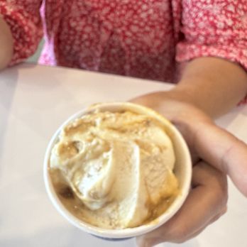 Cosmic Ice Cream - Ice Cream & Frozen Yogurt Near Me - Pearland, Texas