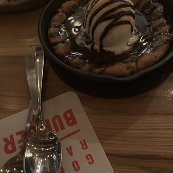 Gordon Ramsay Burger - Salad Near Me - Chicago, Illinois